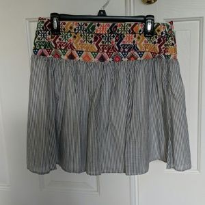 Signature Studio patterned skirt